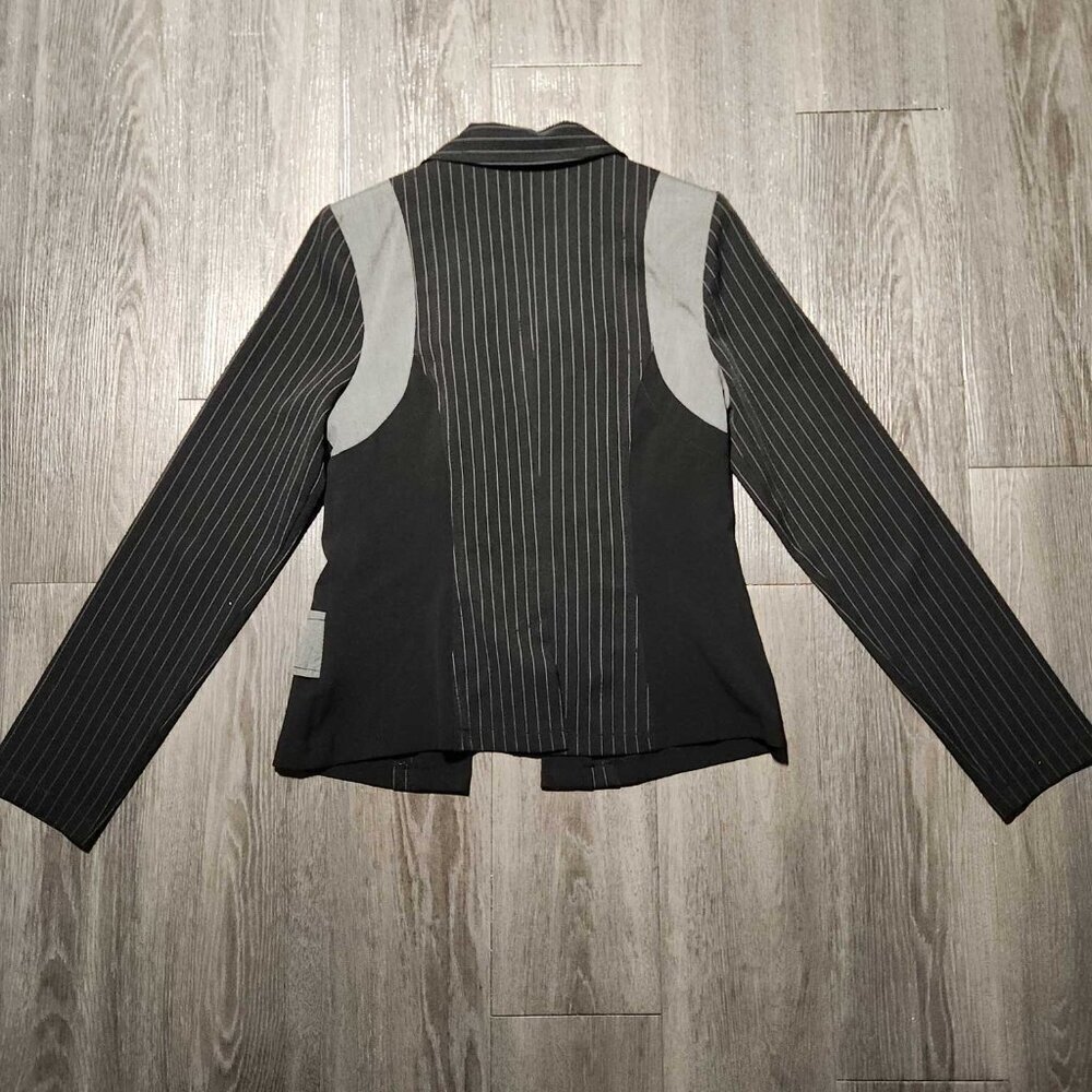 Vintage 90s black and grey gothic officecore striped blazer and skirt set - Picture 8 of 13